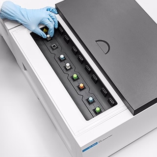 Cary 3500 Multicell UV-Vis Spectrophotometer