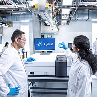 Cary 4000 UV-Vis Spectrophotometer