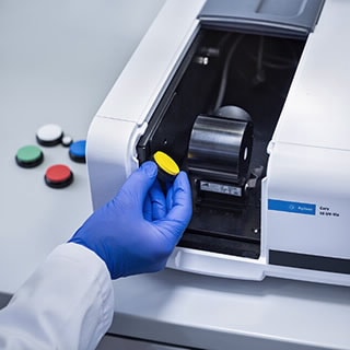 Cary 60 UV-Vis Spectrophotometer