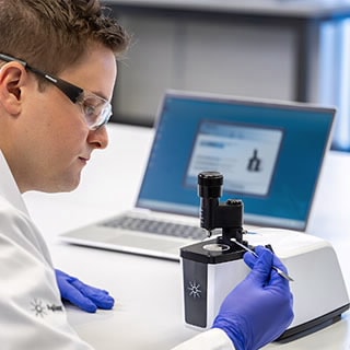 Cary 635 FTIR Spectrometer