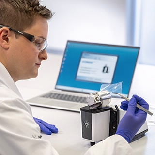 Cary 635 FTIR Spectrometer