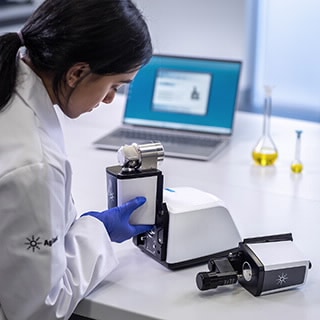 Cary 635 FTIR Spectrometer