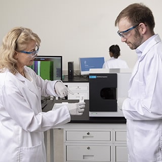 8700 LDIR Chemical Imaging System