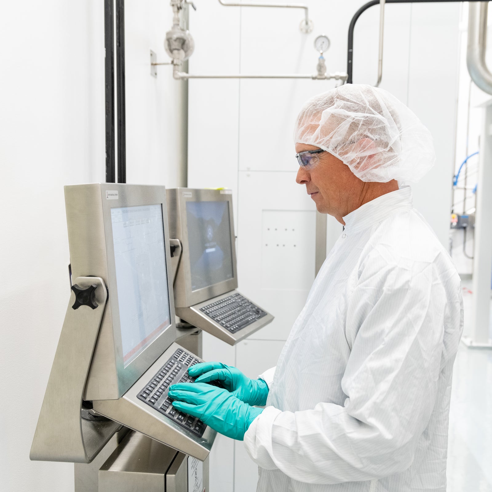 GMP operator oligo manufacturing action box