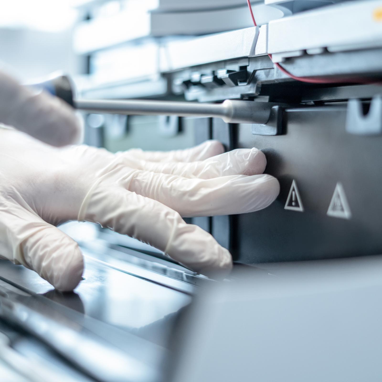 Gloved hand installing instrument